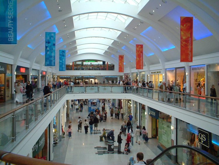 the-best-way-to-improve-internal-communication-in-store-chains-eeedo